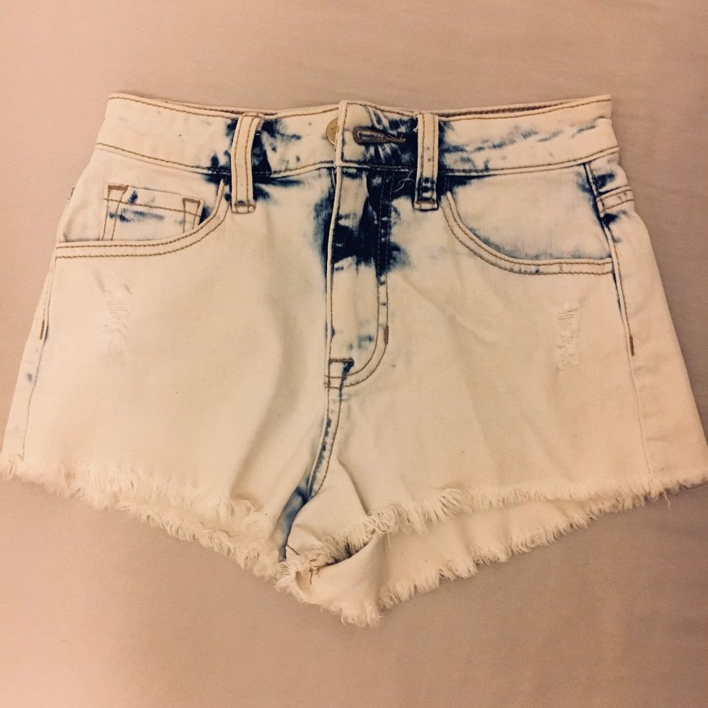 High-waisted Denim Shorts